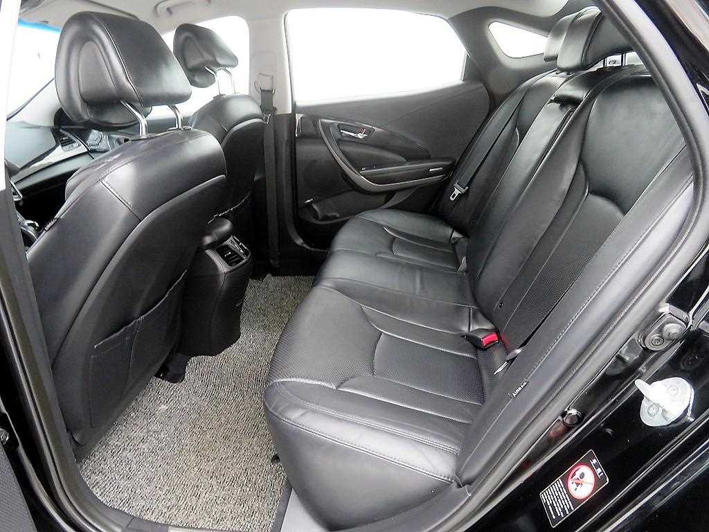 HYUNDAI Grandeur - Vista 6