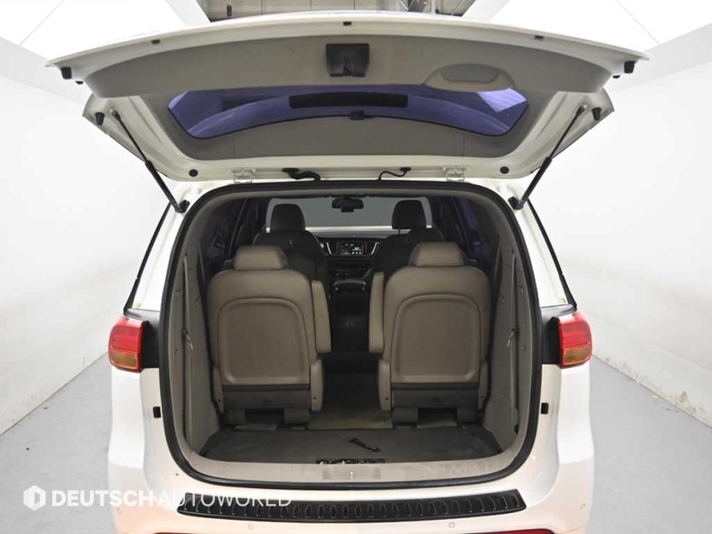 KIA Carnival 2017 Blanco - Importación desde Corea - HF Imports Iquique - Foto 19