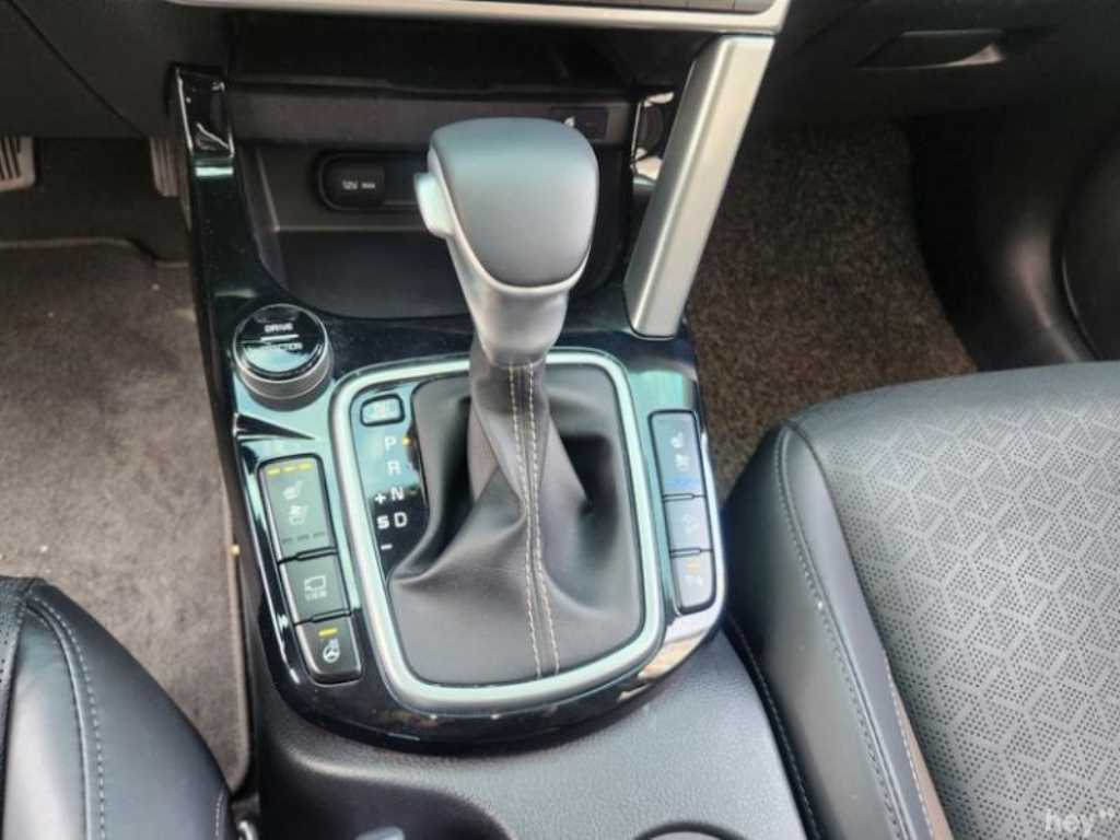 KIA Seltos - Vista 5