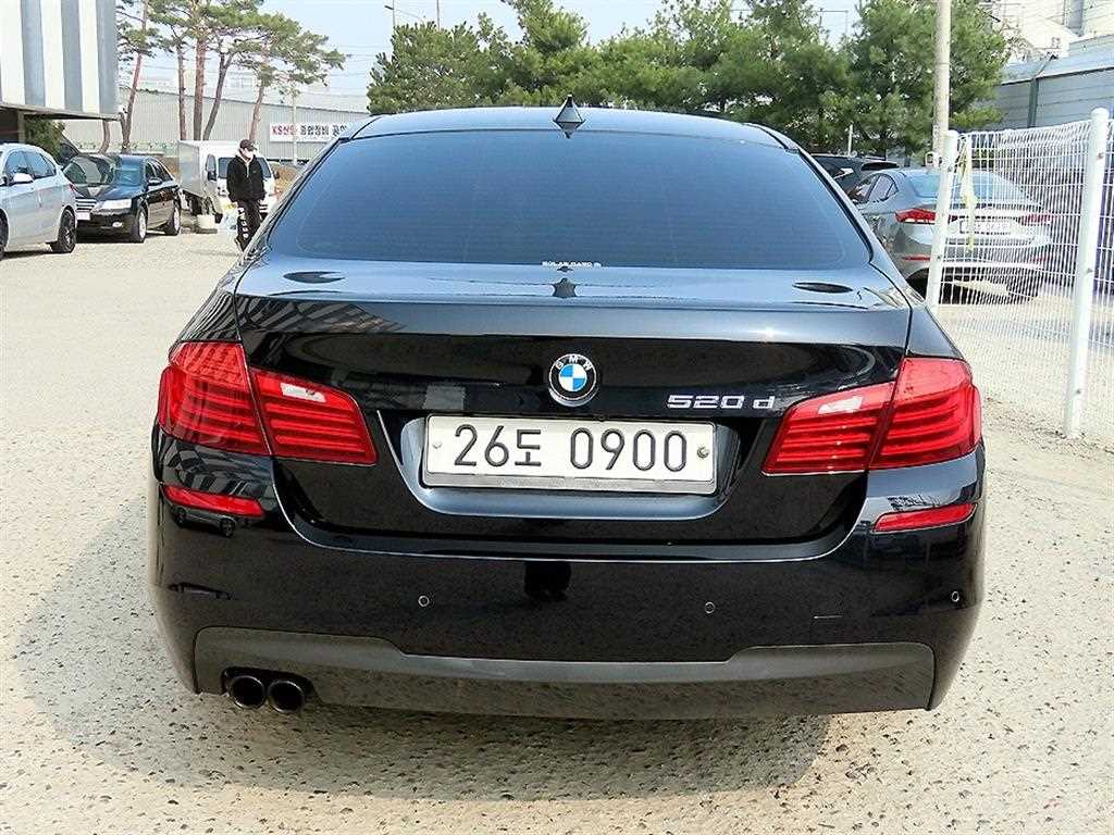 BMW 5 Series - Vista 5