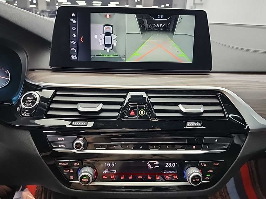 BMW 5 Series - Vista 10