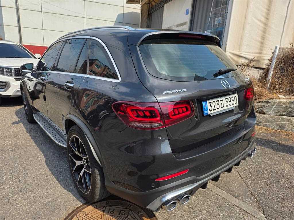 Mercedes Benz GLC Class - Vista 5