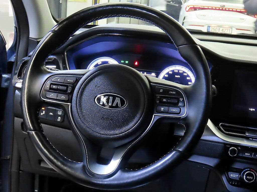 KIA Niro - Vista 8