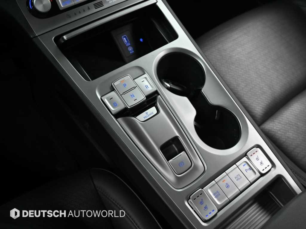 HYUNDAI Kona - Vista 9