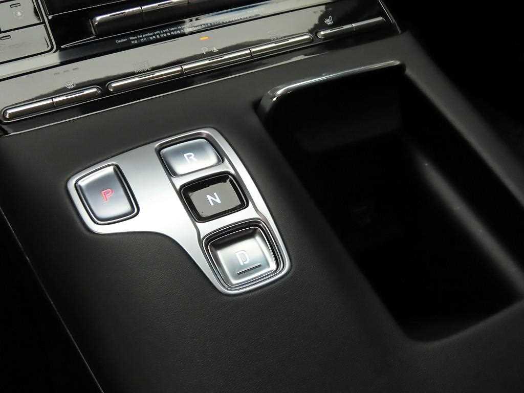 HYUNDAI Grandeur - Vista 11