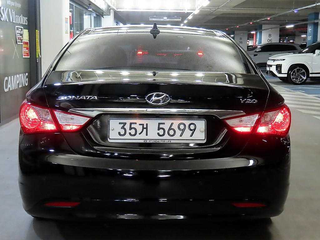 HYUNDAI Sonata - Vista 5