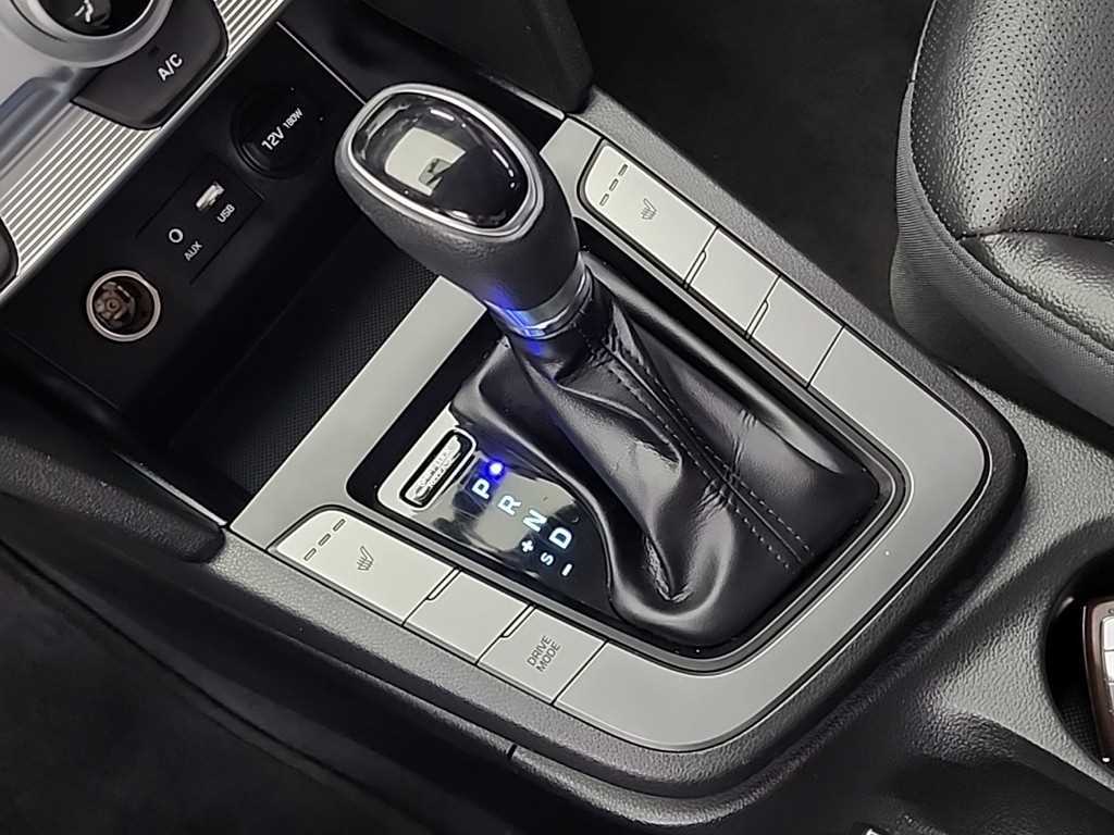 HYUNDAI Avante - Vista 8