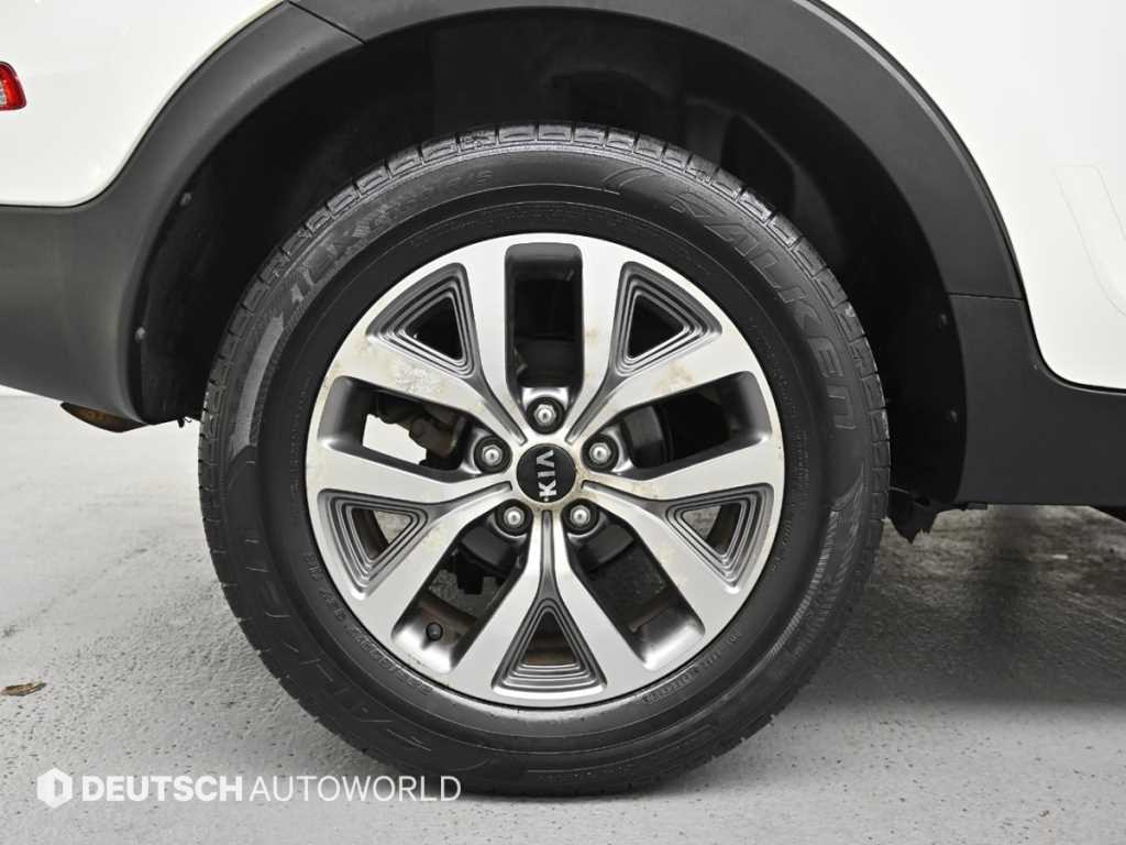 KIA Sportage - Vista 5