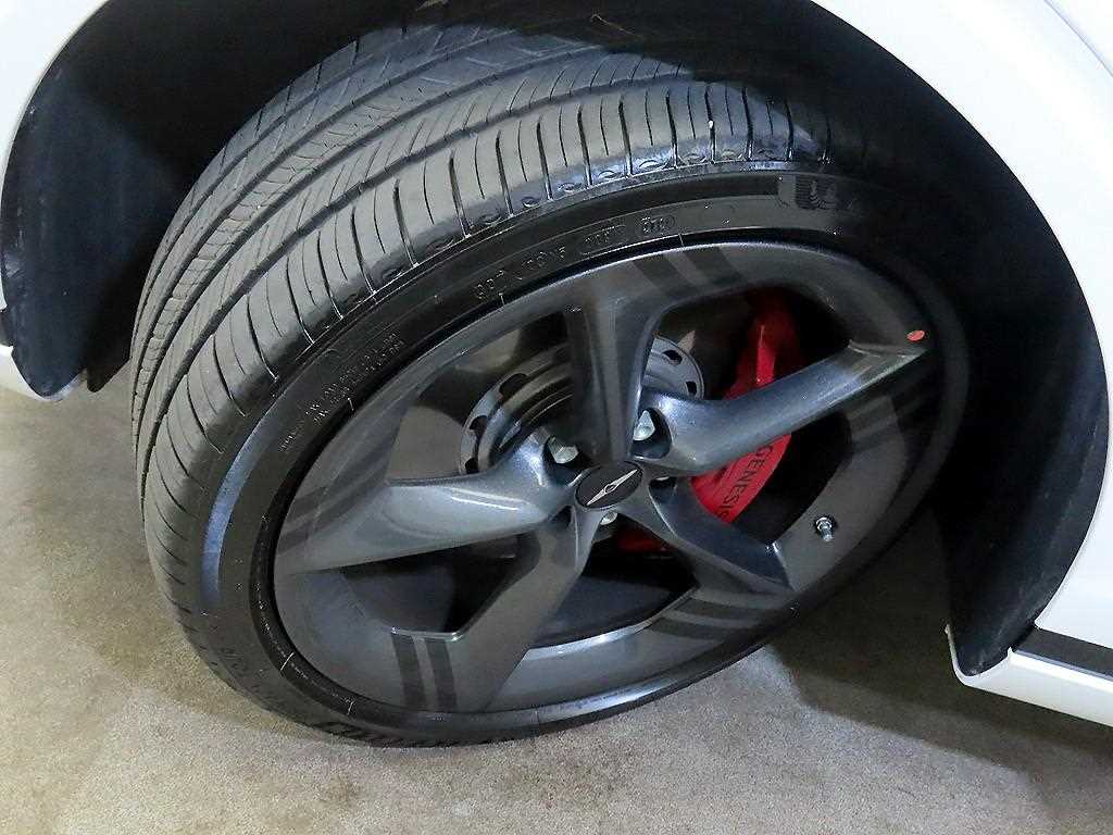 Genesis GV70 2025 Blanco - Importación desde Corea - HF Imports Iquique - Foto 20