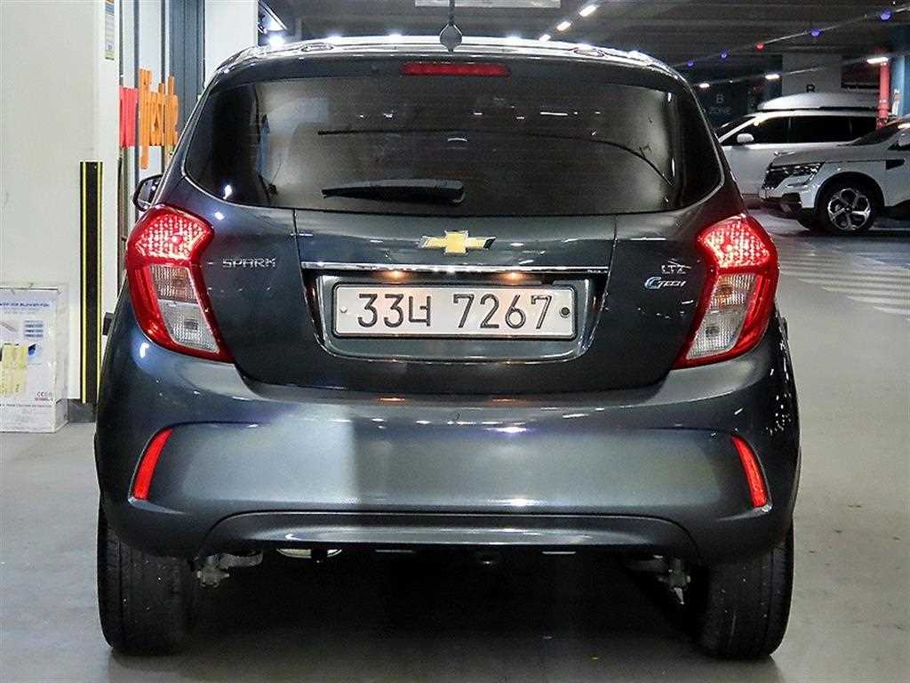 Chevrolet Spark - Vista 5