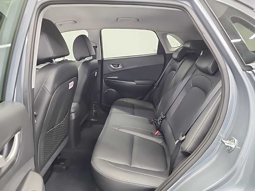 HYUNDAI Kona - Vista 12