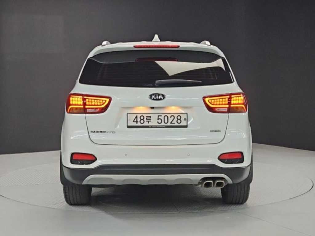 KIA Sorento - Vista 3