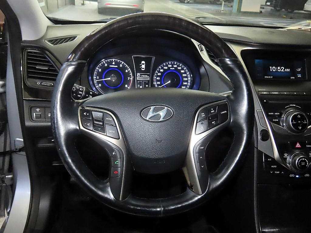 HYUNDAI Grandeur - Vista 8