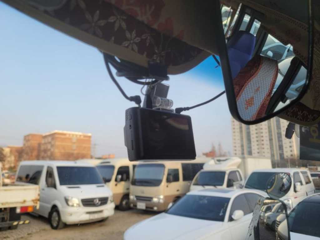 medium and large bus Hyundai bus - Vista 10