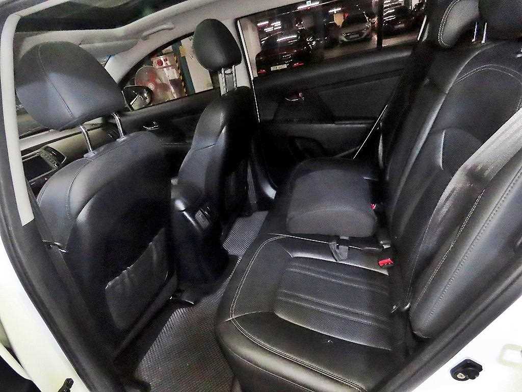 KIA Sportage - Vista 7