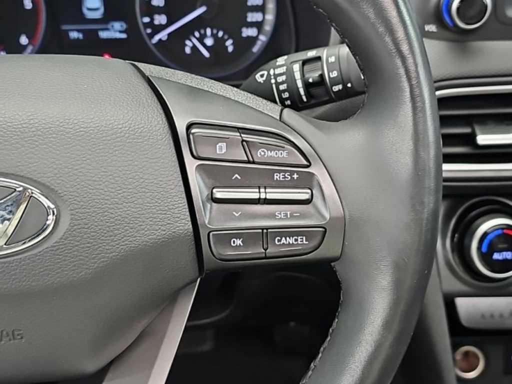 HYUNDAI Kona - Vista 8