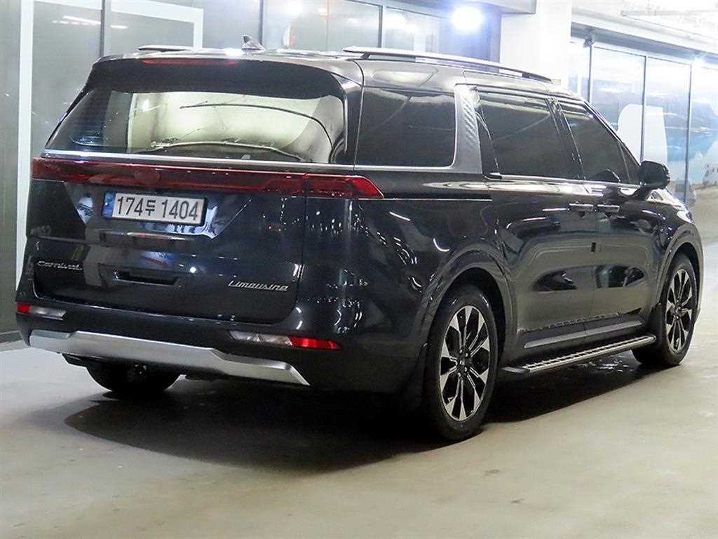 KIA Carnival - Vista 4