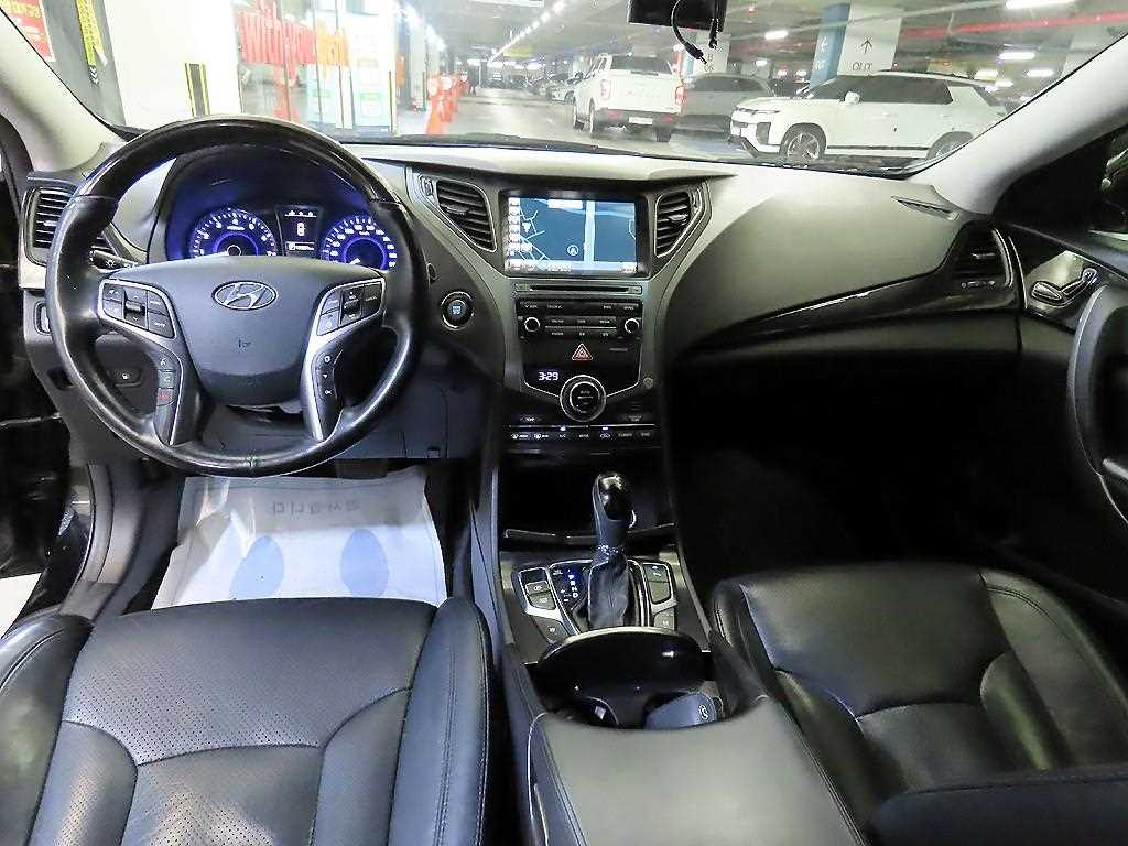 HYUNDAI Grandeur - Vista 10