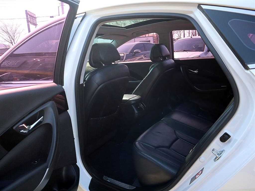 HYUNDAI Grandeur - Vista 7