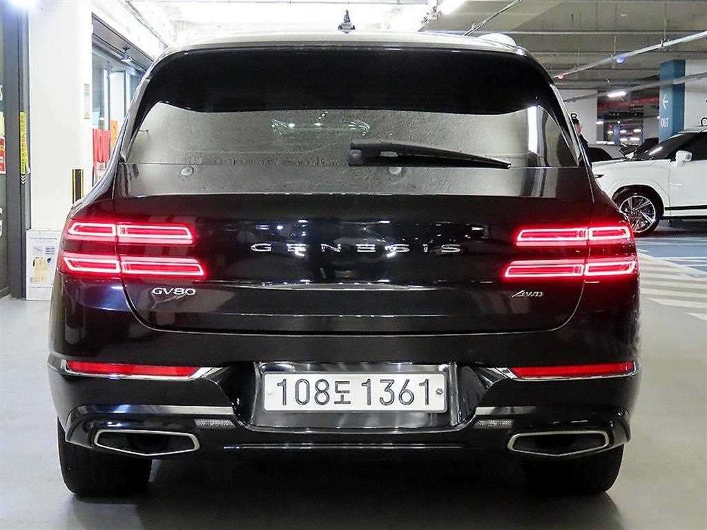 Genesis GV80 - Vista 5