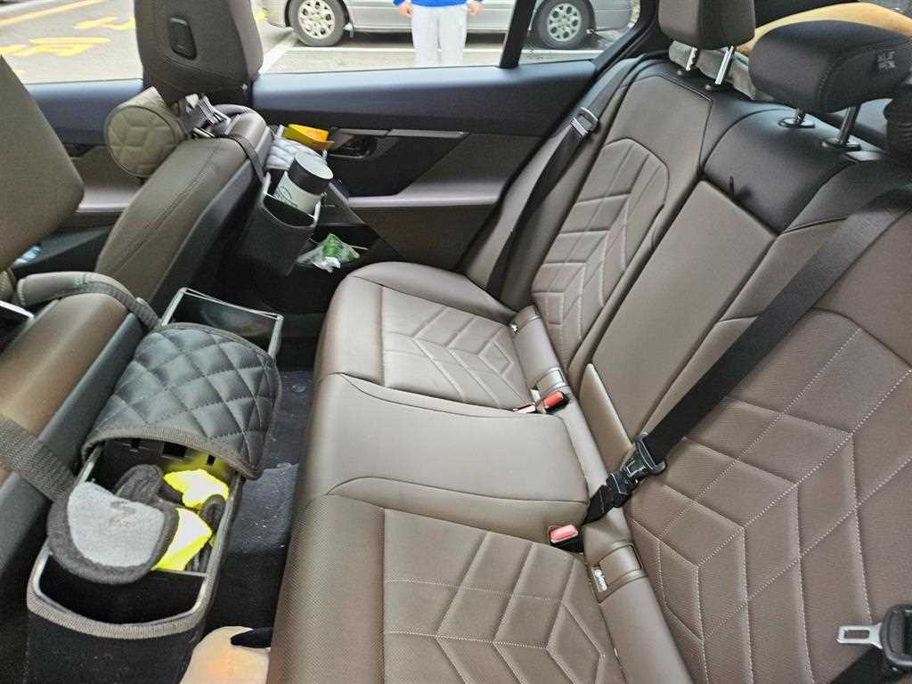 BMW 5 Series - Vista 7