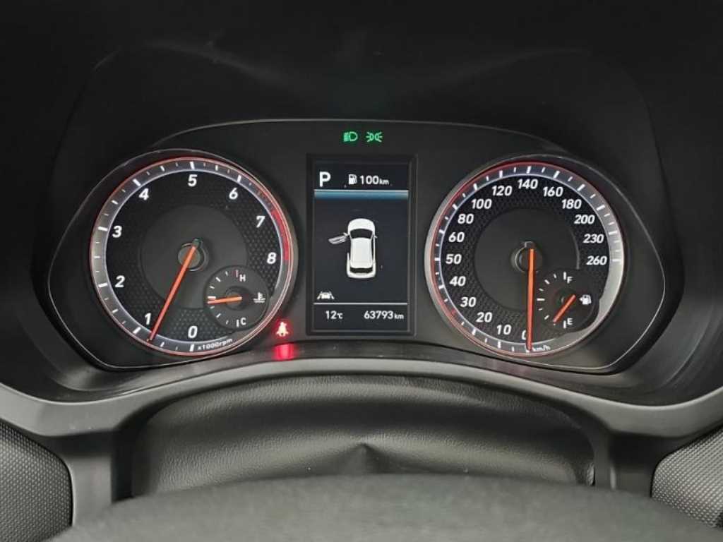 HYUNDAI Veloster - Vista 6