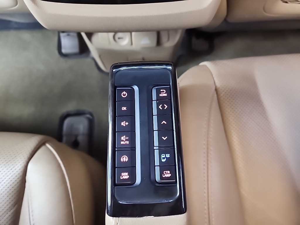 KIA Carnival 2019 Negro - Importación desde Corea - HF Imports Iquique - Foto 15