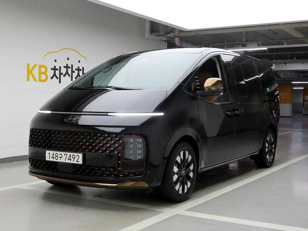 HYUNDAI Staria - Vista 2