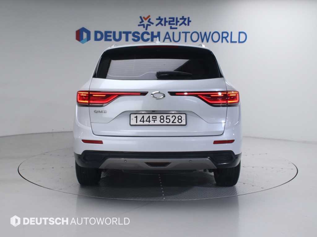 SAMSUNG QM6 - Vista 4