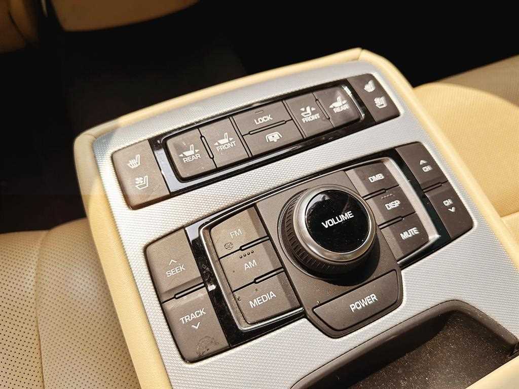 Genesis G80 2017 Blanco - Importación desde Corea - HF Imports Iquique - Foto 14