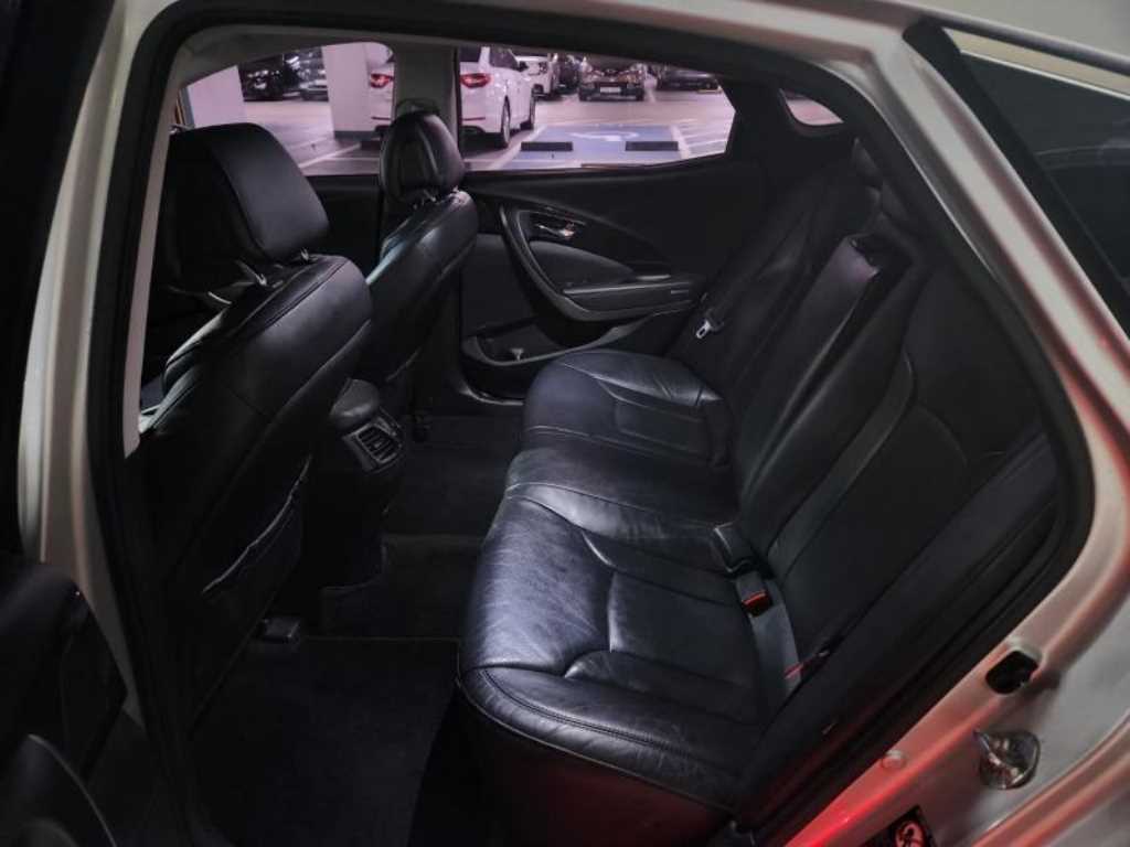 HYUNDAI Grandeur - Vista 7