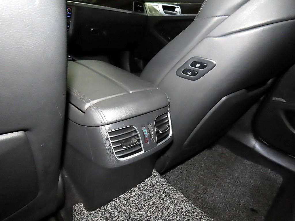 Genesis G80 2017 Blanco - Importación desde Corea - HF Imports Iquique - Foto 14