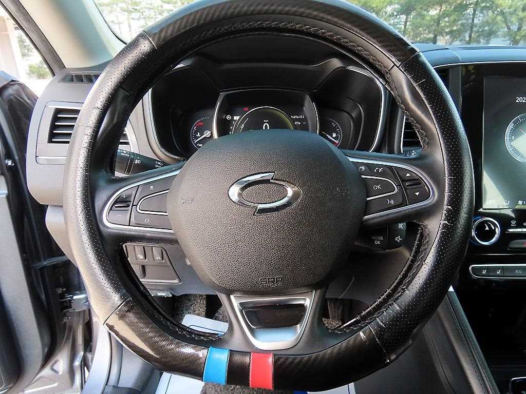 SAMSUNG QM6 - Vista 8