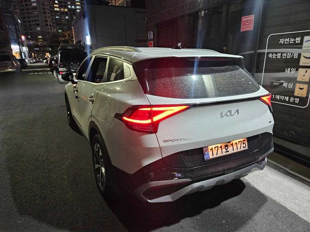 KIA Sportage - Vista 5