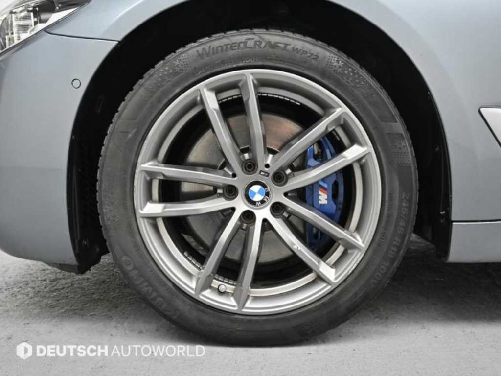 BMW 5 Series - Vista 5