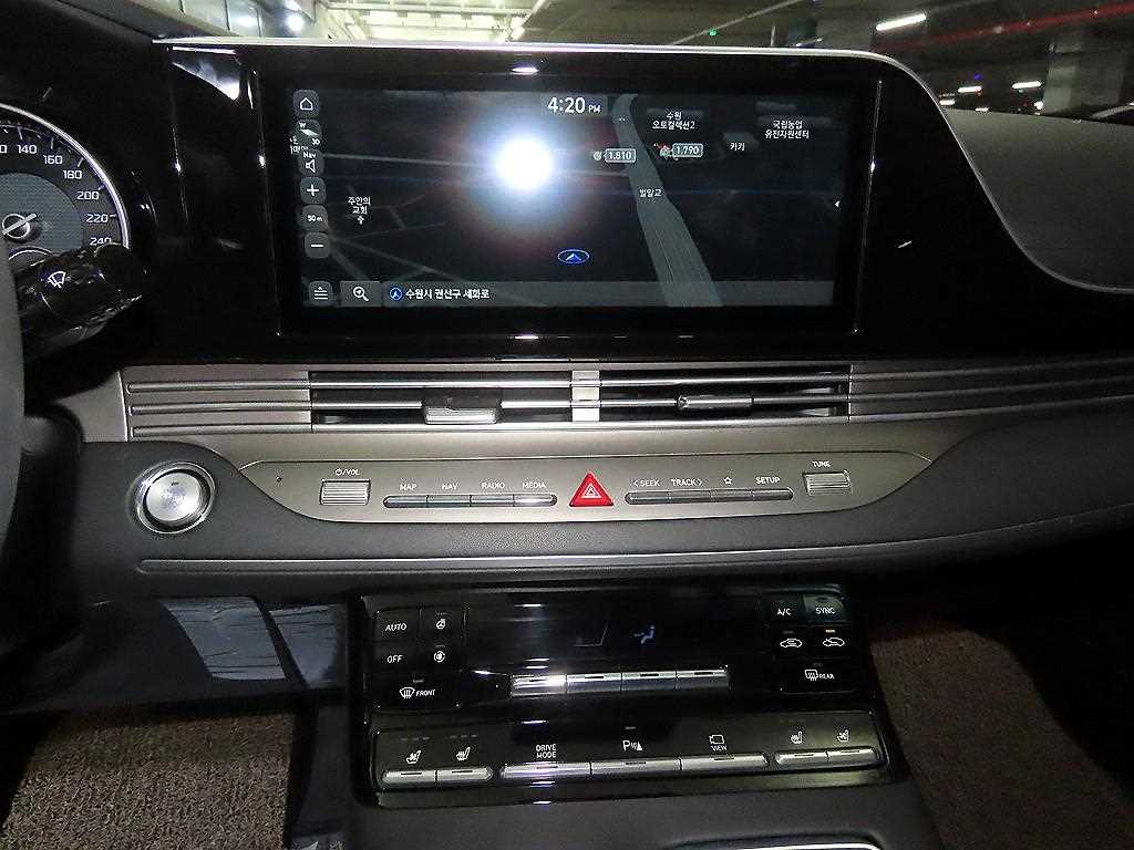 HYUNDAI Grandeur - Vista 11