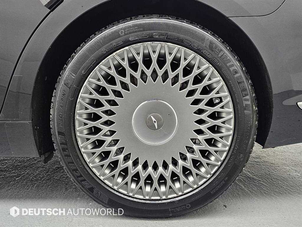 Genesis G90 - Vista 5