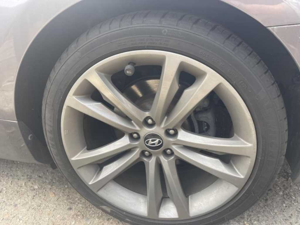 HYUNDAI Genesis 2010 Gris - Importación desde Corea - HF Imports Iquique - Foto 16