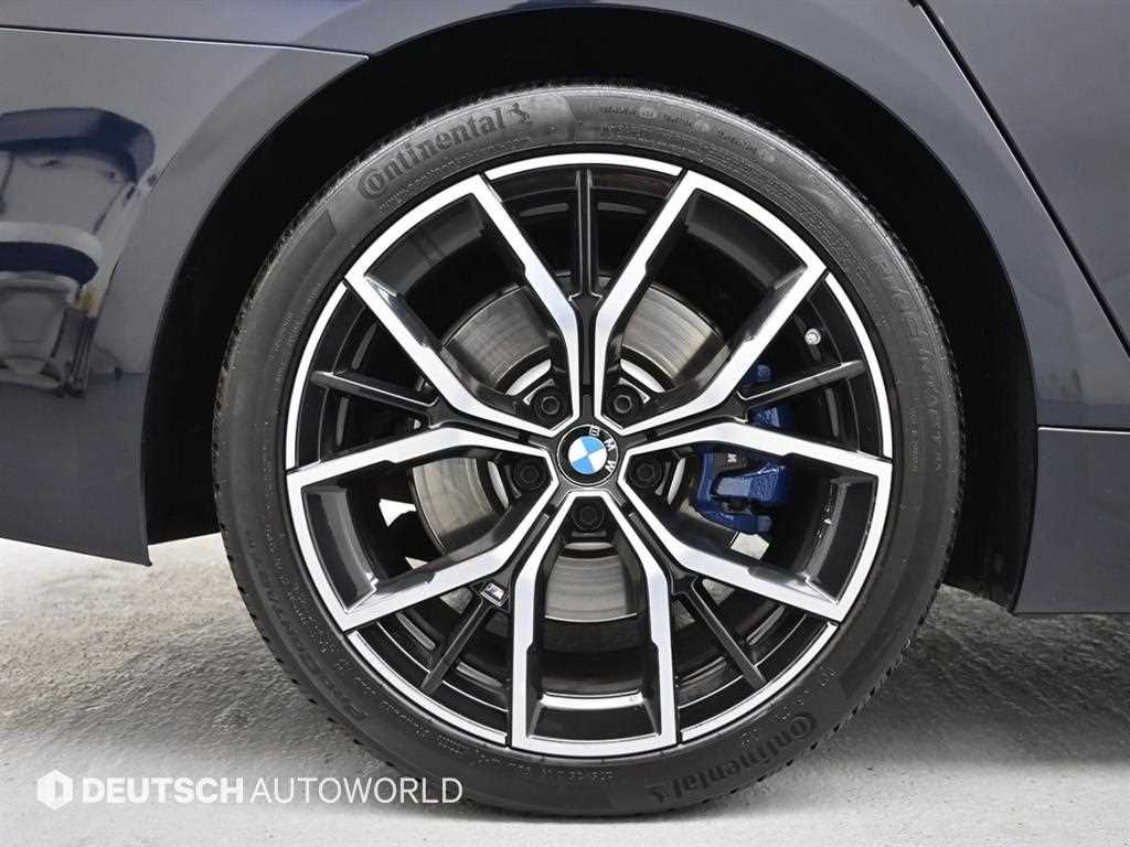 BMW 5 Series - Vista 5