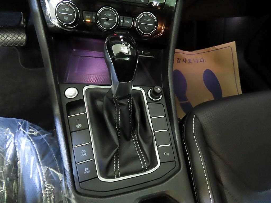 Volkswagen Jetta - Vista 12