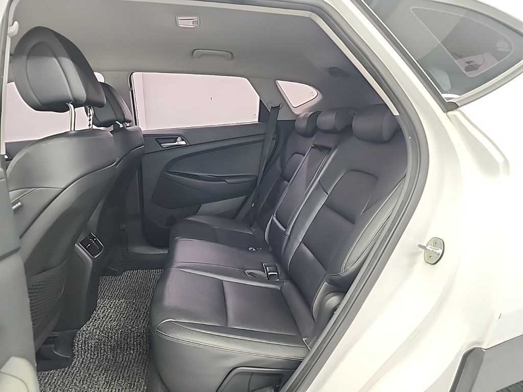 HYUNDAI Tucson - Vista 12