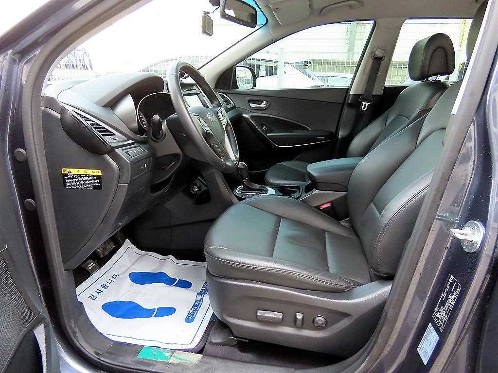 HYUNDAI Santa Fe - Vista 5