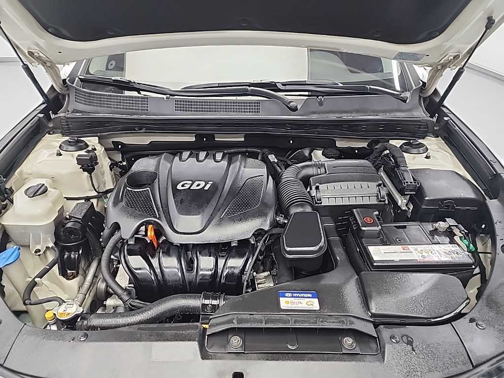 HYUNDAI Grandeur - Vista 5