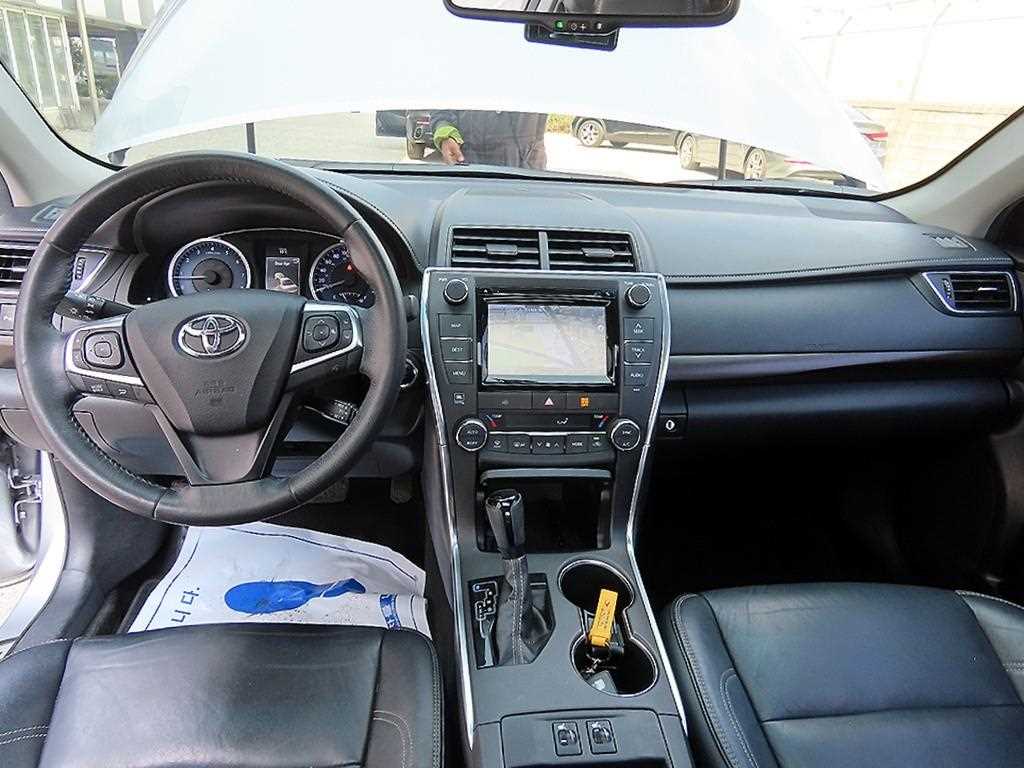 Toyota Camry - Vista 7