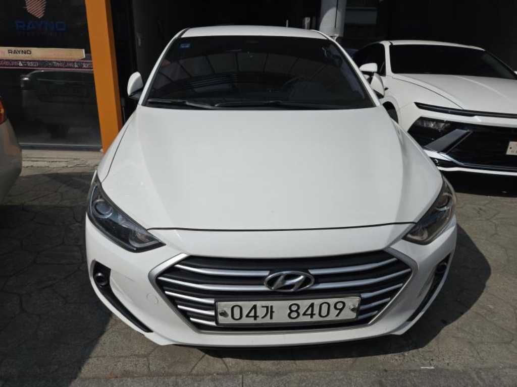 HYUNDAI Avante 2017 Blanco - Importación desde Corea - HF Imports Iquique - Foto 1