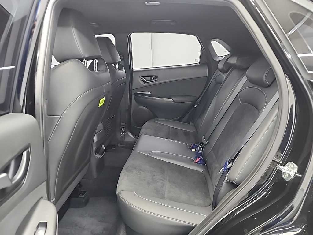 HYUNDAI Kona - Vista 12