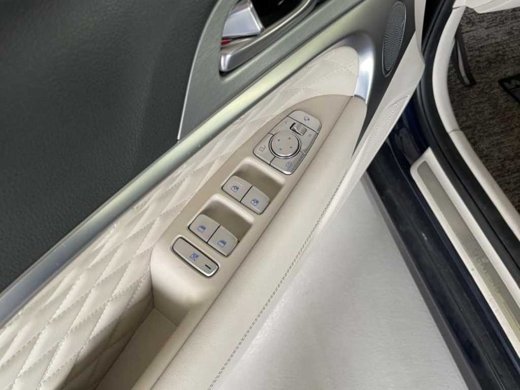 Genesis G70 - Vista 11