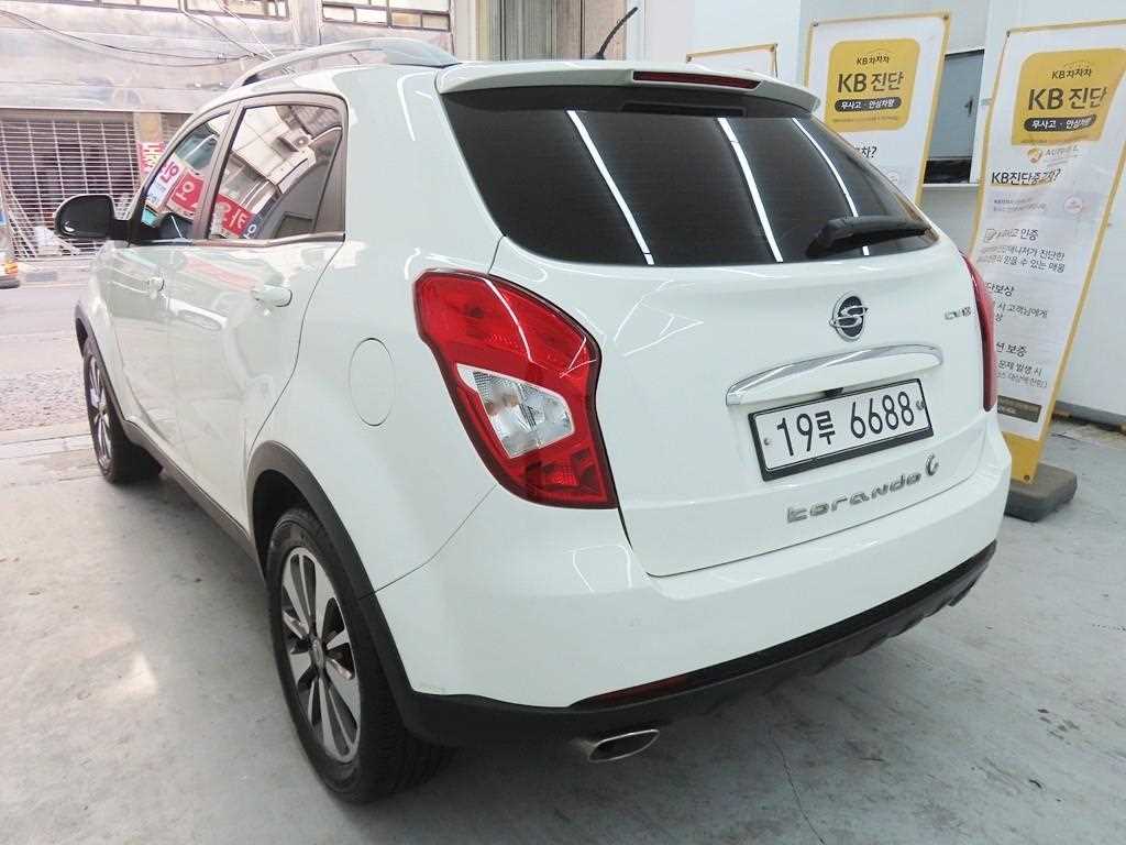 Ssangyong Korando - Vista 4