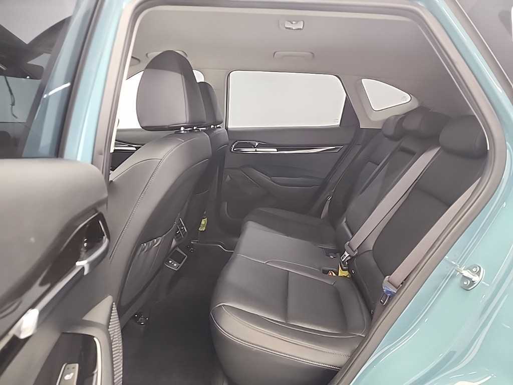 KIA Seltos - Vista 12