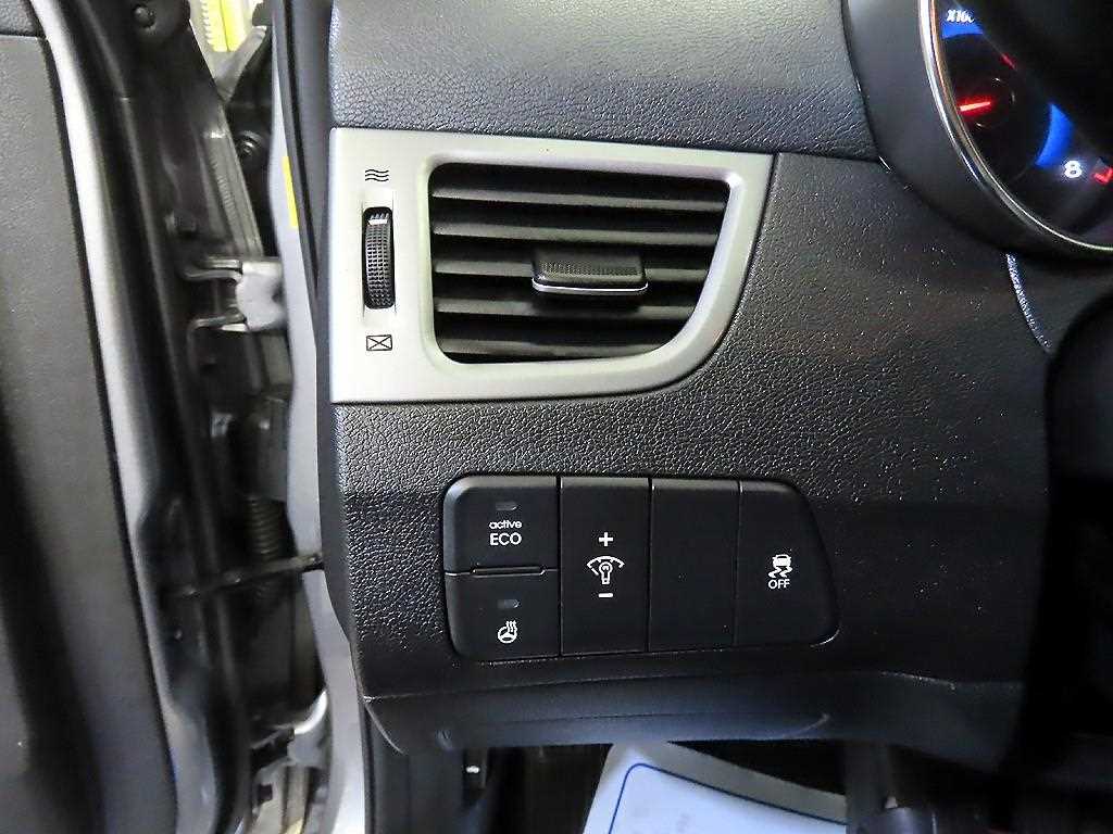 HYUNDAI Avante 2014 Gris - Importación desde Corea - HF Imports Iquique - Foto 17